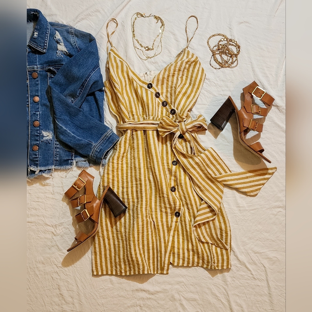 Mustard yellow casual dress size M